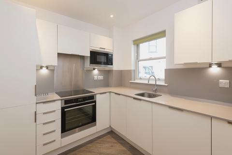 2 bedroom flat to rent, 37 Saint James's Parade, Saint James's Parade, Bath BA1