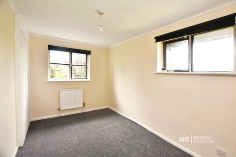 1 bedroom terraced house to rent, Tulyar Close, Tadworth, Surrey. KT20