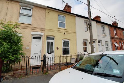 2 bedroom terraced house to rent, Waldeck Street, Reading RG1