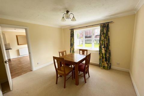 4 bedroom house to rent, Maplewood Road, Wilmslow