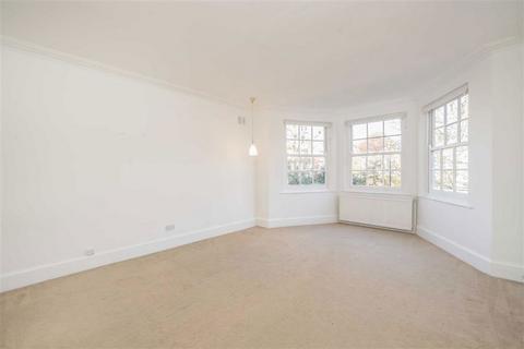 3 bedroom flat for sale, Dartmouth Road, London NW2