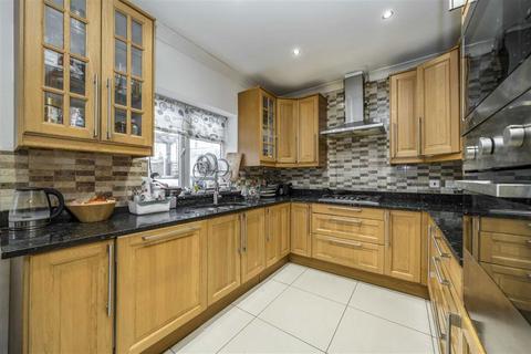 4 bedroom house for sale, Westcroft Way, London NW2