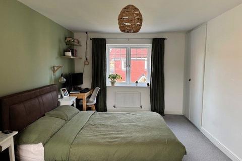 2 bedroom apartment for sale, Ribston Road, Farnham, Surrey, GU9