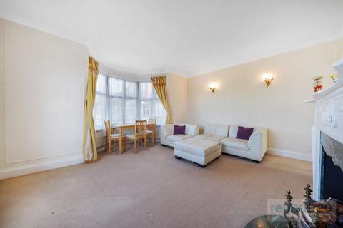 3 bedroom flat for sale, Collingwood Court, Hendon NW4