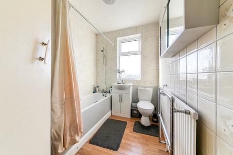 39 Mayfield Road, Thornton Heath, CR7 6DN