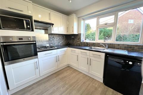 4 bedroom detached house for sale, Homeway Close, Shepsed LE12