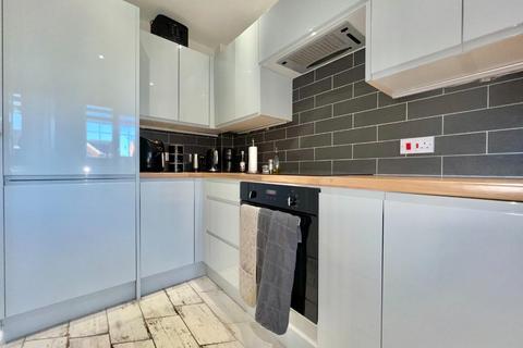 31 Ashleigh Vale, Barnsley, S70 3RL