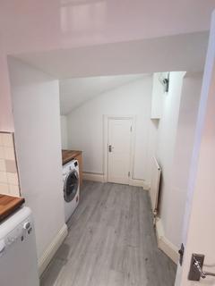 2 bedroom flat to rent, London NW1