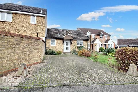 10 The Pastures, Stevenage, SG2 7DZ