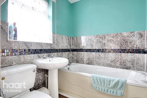 10 The Pastures, Stevenage, SG2 7DZ