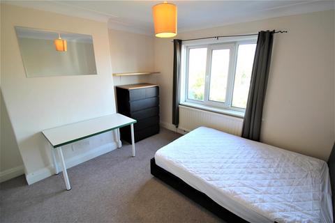 St Annes Road, Headingley, Leeds, LS6 3NX