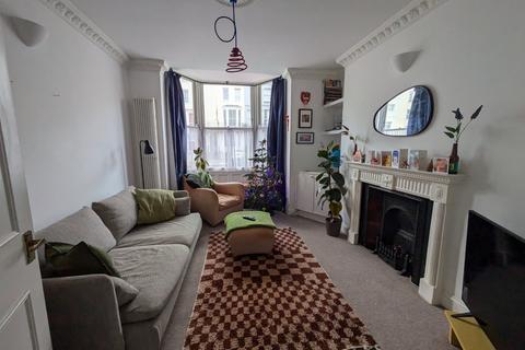 1 bedroom flat to rent, Lower Rock Gardens, Brighton, East Sussex, BN2