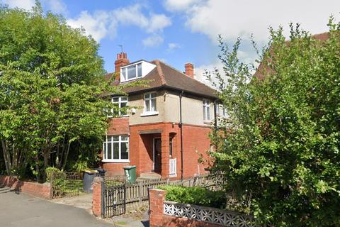 1 bedroom in a house share to rent, St Annes Road, Headingley, Leeds, LS6 3NX