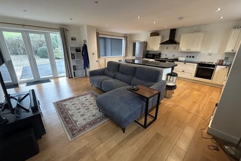 Penmaen Maesmawr Lane, Talybont On Usk, Brecon, LD3 7JF