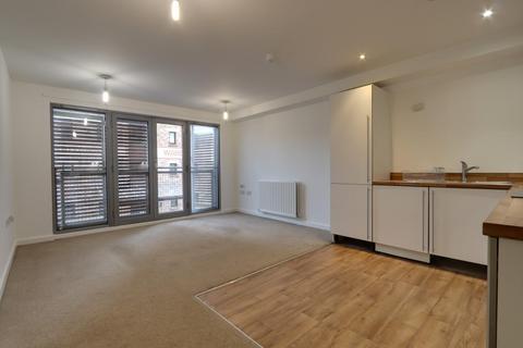 1 bedroom flat to rent, Merchants Quay, The Docks