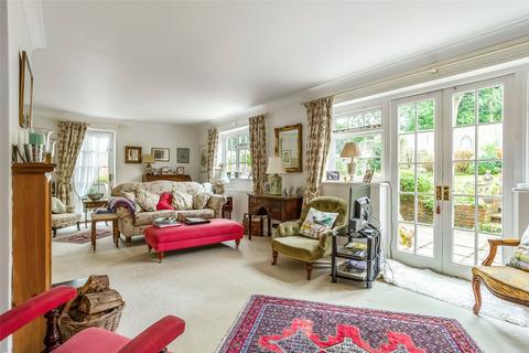 5 Tyfield, Sherborne St John, Basingstoke, RG24 9HZ
