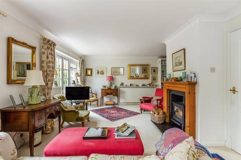 5 Tyfield, Sherborne St John, Basingstoke, RG24 9HZ