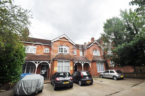 Studio to rent, Colney Hatch Lane, N10