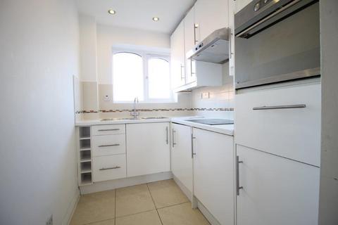 1 bedroom flat to rent, Vicarage Close, Northolt UB5