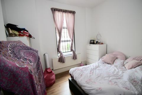 2 bedroom apartment to rent, Downs Park Road, London E5