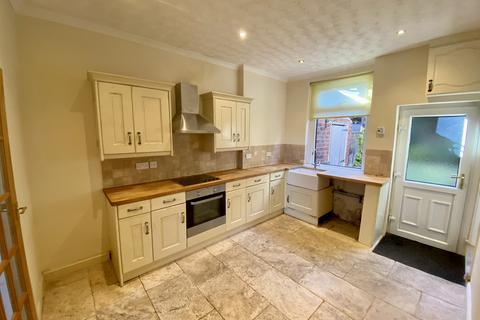 2 bedroom terraced house to rent, Meadow Lane, Stockport, SK12 2ES