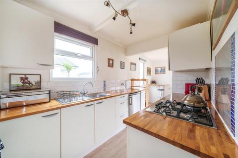 2 bedroom detached bungalow for sale, Meon Road, Titchfield PO14