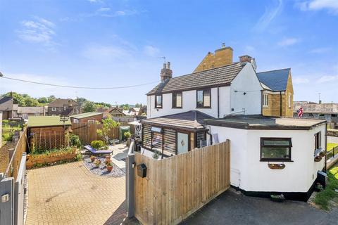 3 bedroom cottage to rent, Back Lane, Ringstead NN14