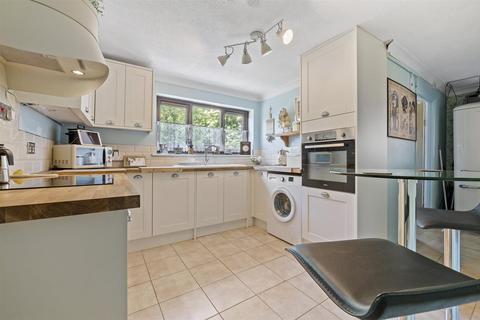 3 bedroom cottage to rent, Back Lane, Ringstead NN14