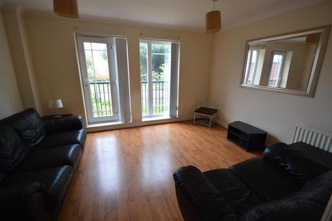 4 bedroom house to rent, Drayton Street, Manchester M15