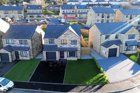 5 bedroom detached house for sale, Summer View, New Mill Road, Holmfirth, HD9 7FH