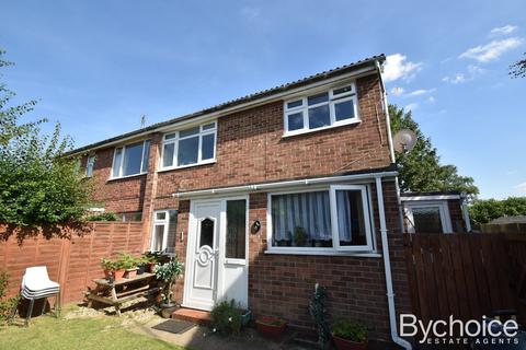 2 bedroom ground floor maisonette to rent, Queensway, Great Cornard