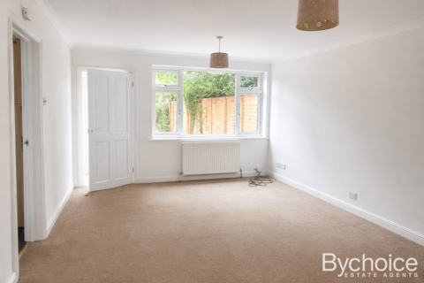 2 bedroom ground floor maisonette to rent, Queensway, Great Cornard