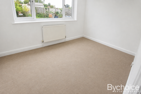 2 bedroom ground floor maisonette to rent, Queensway, Great Cornard