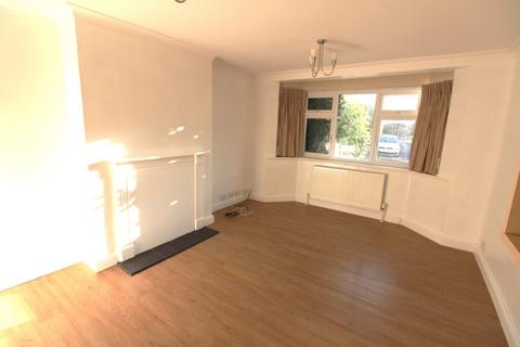 2 bedroom maisonette to rent, Meadway Close, Barnet EN5