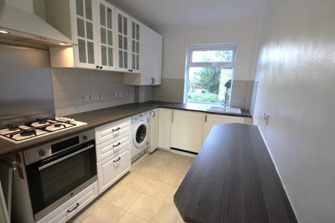 2 bedroom maisonette to rent, Meadway Close, Barnet EN5