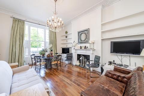 2 bedroom apartment to rent, Gloucester Terrace Bayswater W2