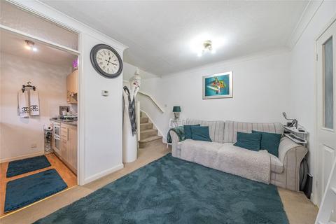 1 Countisbury Gardens, Addlestone, KT15 1RS
