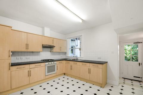 4 bedroom terraced house to rent, College Approach Greenwich SE10