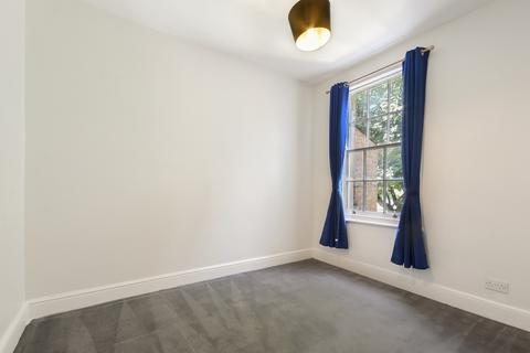 4 bedroom terraced house to rent, College Approach Greenwich SE10