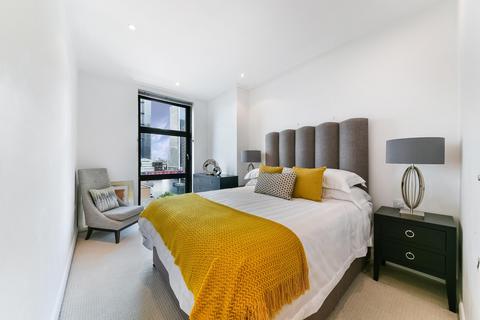 2 bedroom flat to rent, Discovery Dock Apartments West, South Quay Square, London, E14