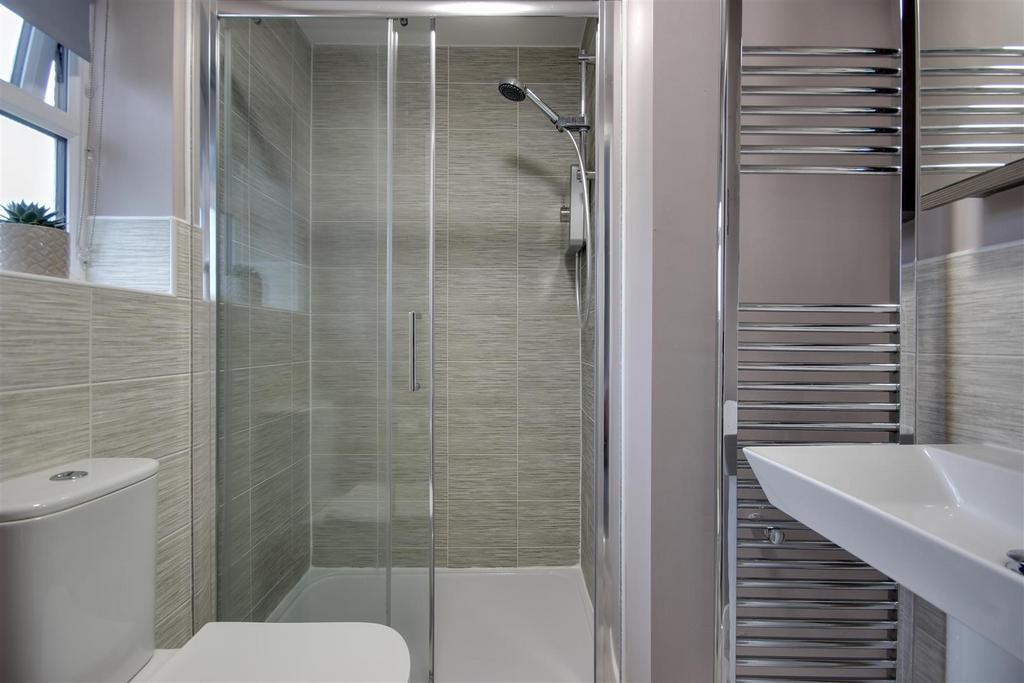 En suite Shower Room