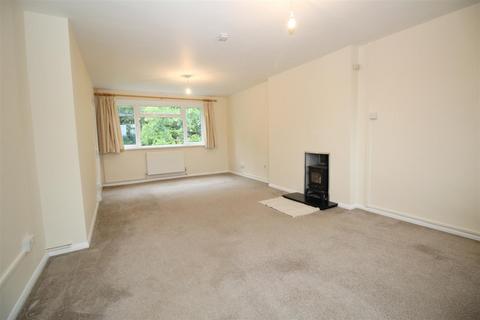 4 bedroom house to rent, Mynthurst, Leigh, Reigate, Surrey. RH2 8QD