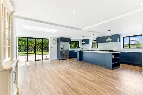 undefined, Tylers Causeway, Newgate Street Village SG13