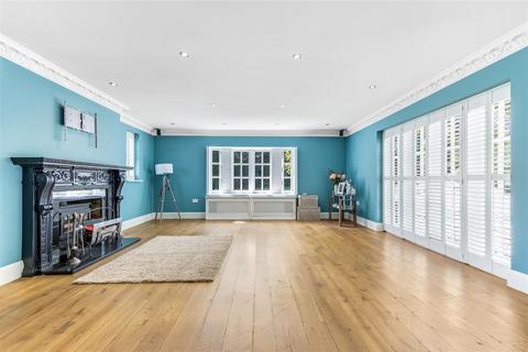 4 bedroom detached house for sale, Tylers Causeway, Newgate Street Village SG13