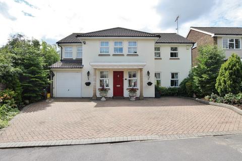 5 bedroom house for sale, Sheredes Drive, Hoddesdon EN11