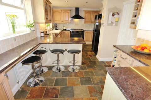 5 bedroom house for sale, Sheredes Drive, Hoddesdon EN11