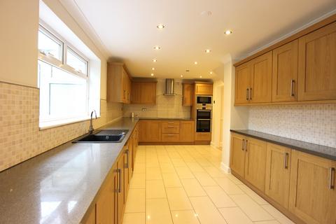 5 bedroom house for sale, Sheredes Drive, Hoddesdon EN11