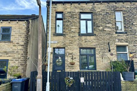 3 bedroom end of terrace house for sale, Holme Street, Keighley BD22