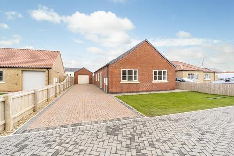 3 bedroom detached bungalow for sale, Cedar Close, Quadring