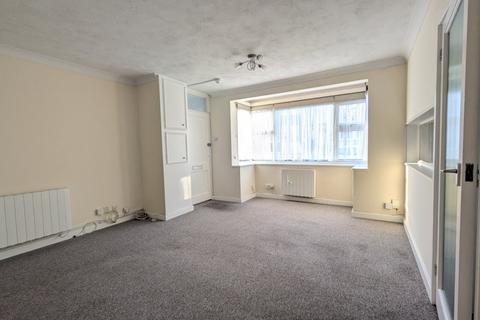 1 bedroom flat to rent, Stockwell House, Queens Place BN43